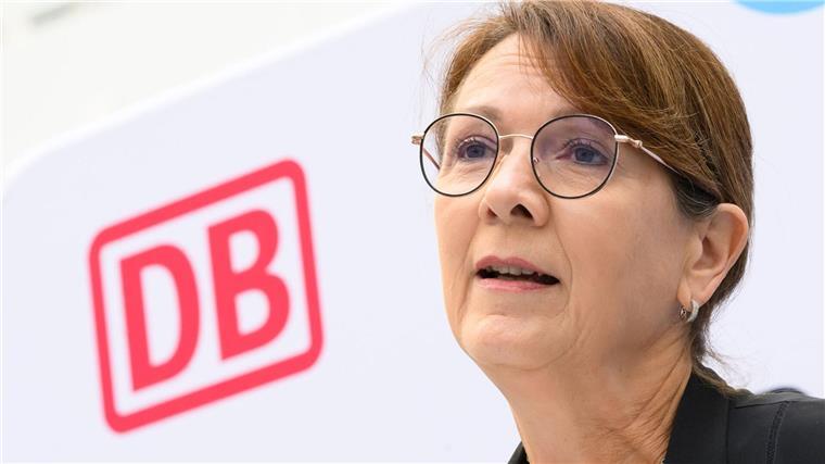 Bundesregierung: Generalsanierung reicht nicht aus Manuela Herbort, Konzernbevollmächtigte der Deutschen Bahn.