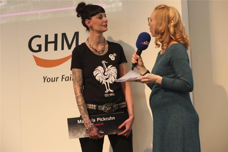 Manuela Pickruhn beim Interview auf der Bühne von Radio Arabella. Am Ende musste die 44-jährige Friseurgesellin aus Bremerhaven einer Kölnerin den Vortritt lassen.