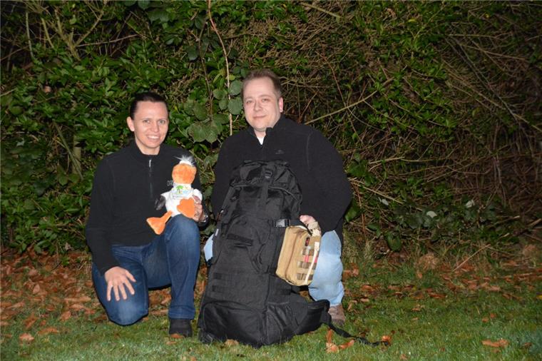 Drei Lauffreunde aus dem Cuxland wandern für den guten Zweck Maria Leipold und Björn Andreasen wollen gemeinsam mit Annika Ringer (nicht im Bild) auf dem Heidschnuckenweg wandern.