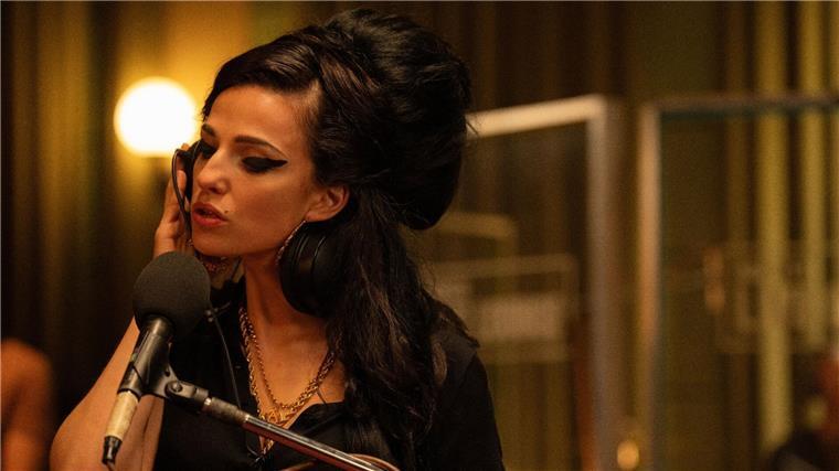 Die Filmstarts der Woche Marisa Abela als Amy Winehouse.