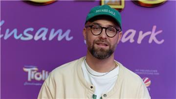 Mark Forster hat eine Mittelohrentzündung.