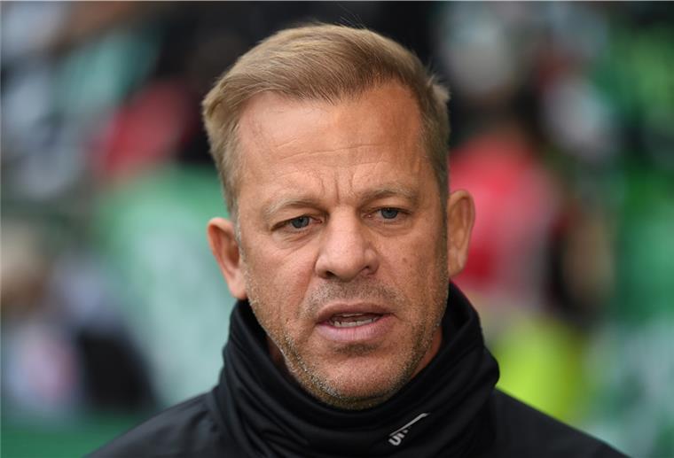 Bremens Ex-Trainer Markus Anfang räumt Impfpass-Fälschung ein Markus Anfang hat ein Geständnis abgelegt.
