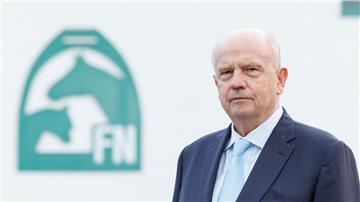 Martin Richenhagen bleibt Präsident des Reitverbandes FN.