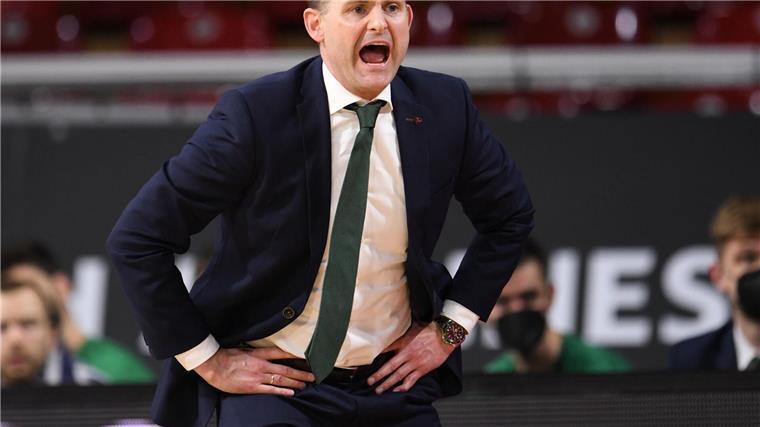 Basketball: Rasta Vechta bei Europokal-Rückkehr chancenlos Martin Schiller muss mit Vechta eine deutliche Niederlage in Istanbul einstecken.
