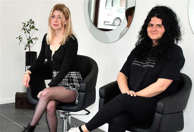Maschas Friseursalon ist umgezogen Team Friseursalon