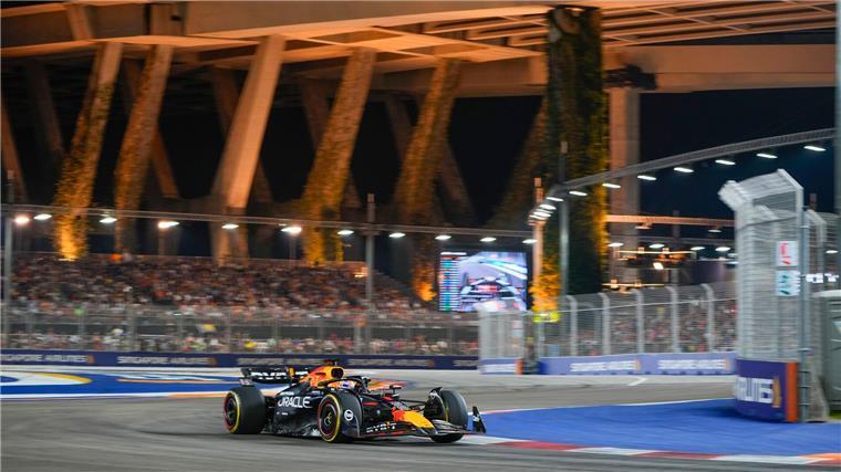 „Mega“: Norris lässt Verstappen in Singapur keine Chance Max Verstappen betreibt Schadensbegrenzung.