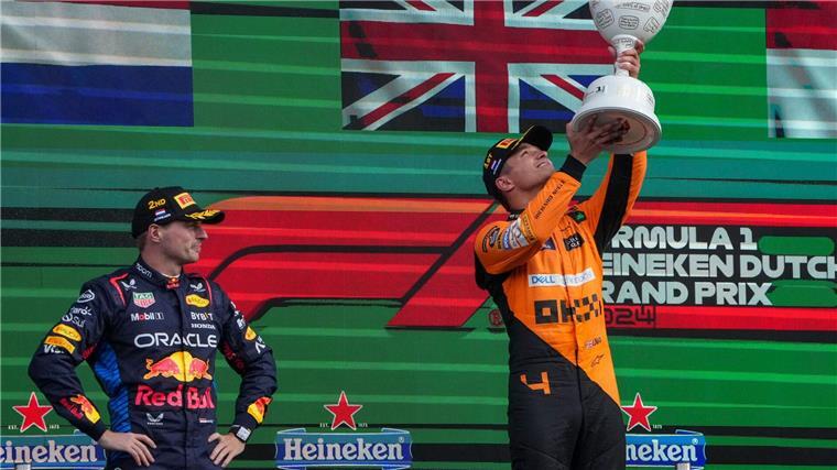 Verstappens Schadensbegrenzung: Norris erteilt Dünen-Lektion Max Verstappen gibt sich Lando Norris geschlagen.