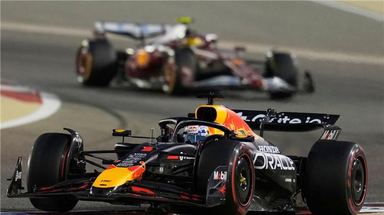 Bahrain-Sieger Piastri in Titelform - Frust bei Verstappen Max Verstappen klagte immer wieder über seinen schwächelnden Red Bull.
