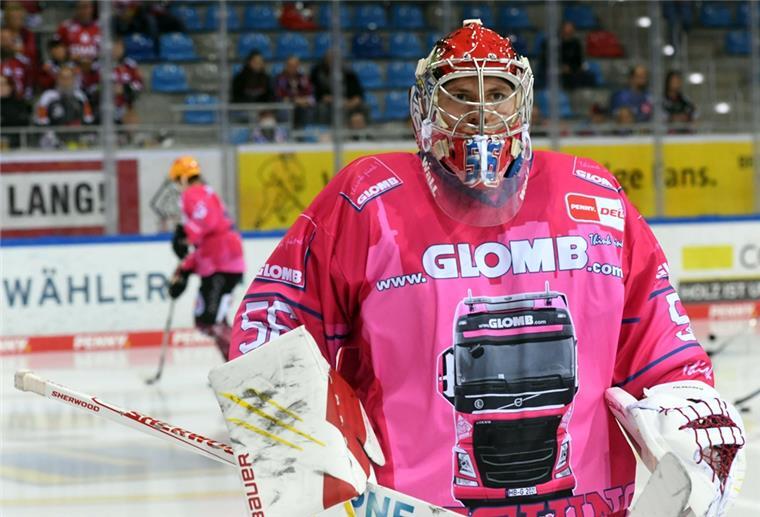 Pinguins-Fans wählen wieder den Spieler des Monats Maximilian Franzreb