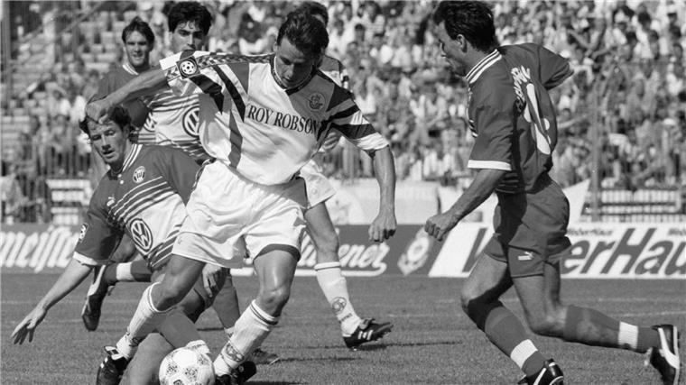 Früherer Freiburger Fußball-Profi Heidenreich gestorben Maximilian Heidenreich (rechts) spielte auch für den VfL Wolfsburg