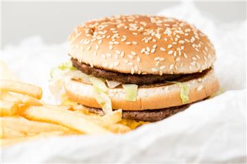 McDonald's bietet seinen Lieferservice ab April auch in Bremen, Hamburg und Hannover an.