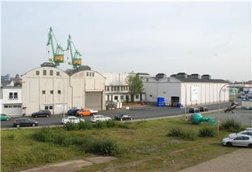 Mehr als 100 Jahre wurde an der Oststraße 3 in Bremerhaven Eis produziert. 2015 wurde die Produktion in das neue Eiswerk an der Kühlhausstraße verlagert. Seitdem stand das alte Eiswerk leer.