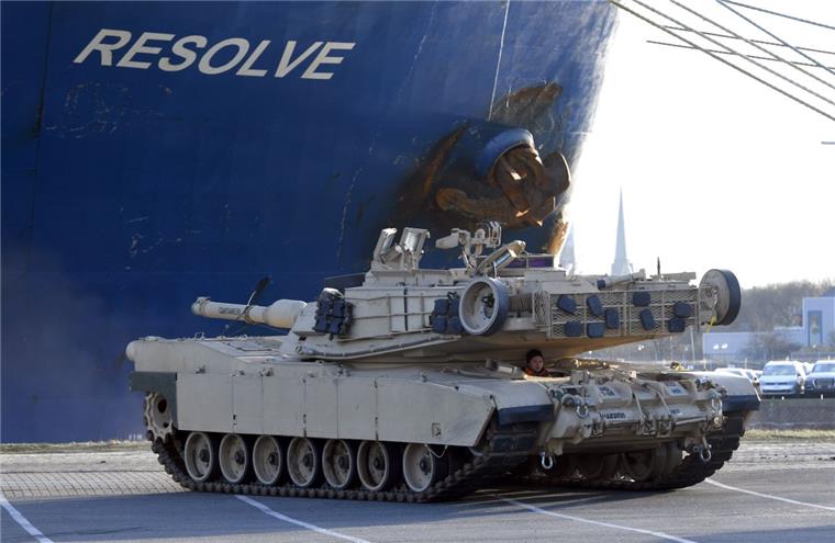 Zusammengefasst: Das war der Freitag im nord24-Land Mehr als 200 Panzer der US-Army werden in den nächsten Tagen im Hafen entladen.