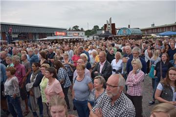 Mehr als 3000 Besucher kamen am Donnerstag zum Musiksommer ins Schaufenster Fisc...