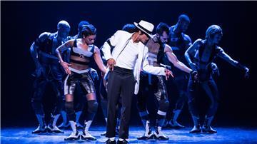 Mehr als eine Millionen Menschen haben das Michael Jackson Musical am Broadway schon gesehen. Ab Dezember läuft das Stück in Hamburg.
