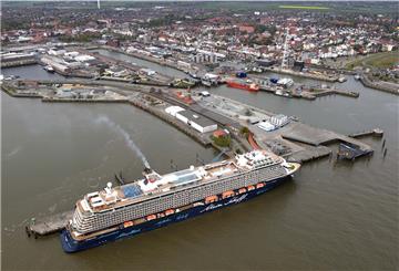 „Mein Schiff 3“ liegt derzeit am Steubenhöft in Cuxhaven.