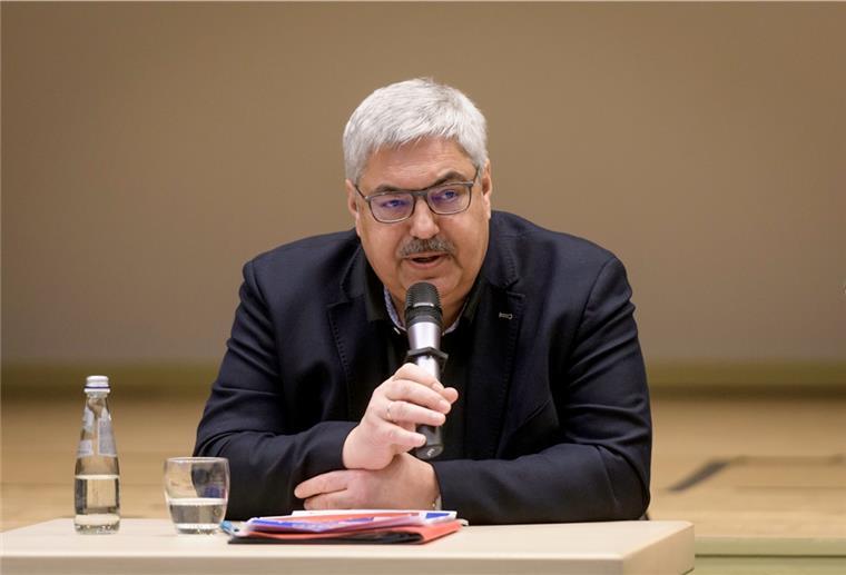Melf Grantz bei der Stadtteilkonferenz Mitte.