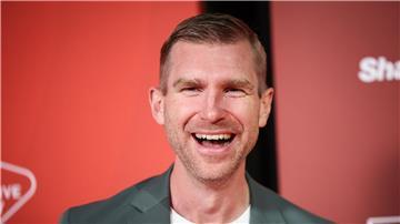 Mertesacker läuft im Testspiel seiner beiden Ex-Clubs auf.
