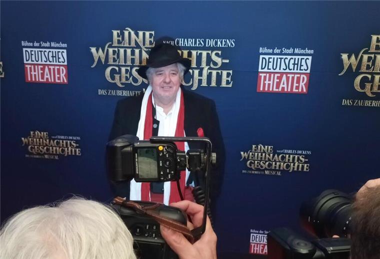 Michael Schanze wieder auf dem roten Teppich. 