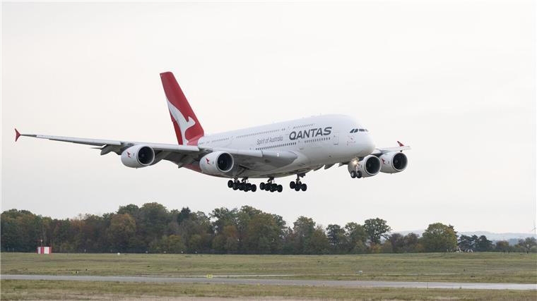 Cyberangriff auf australische Fluggesellschaft Qantas Millionen Kunden könnten von dem Cyberangriff betroffen sein. (Archivbild)