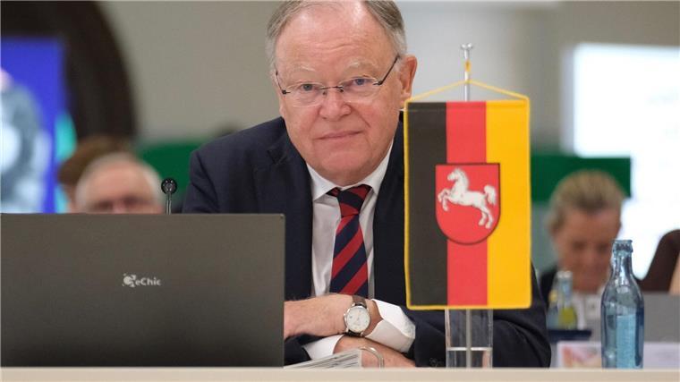 Weil lobt Länder-Kompromiss zur Migration Ministerpräsident Weil sieht die neuen Beschlüsse zur Migration als „weitere Bausteine“.