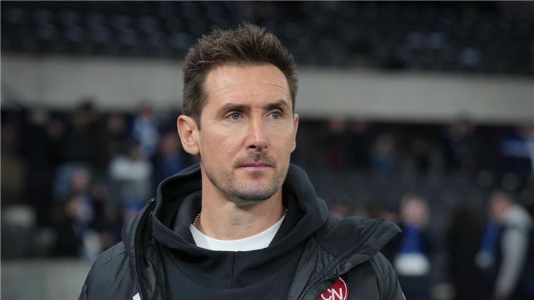 Klose hakt Emreli-Wirbel ab: „Nachtragend bin ich nicht“ Miroslav Klose findet Mahir Emrelis Statement „sehr positiv“.