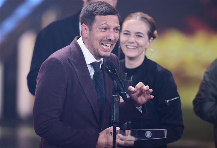 ARD-Kehrtwende: Thilo Mischke wird nicht „ttt“-Moderator Mischke gewann 2023 den Deutschen Fernsehpreis für seine ProSieben-Reportage „Verlassen und vergessen? Afghanistan im Griff der Taliban“. (Archivbild)