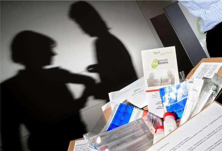 „ProBeweis“: Auch ohne Anzeige Mittel gegen Gewalttäter Misshandelte und vergewaltigte Frauen in Niedersachsen haben mit „ProBeweis" eine Anlaufstelle.