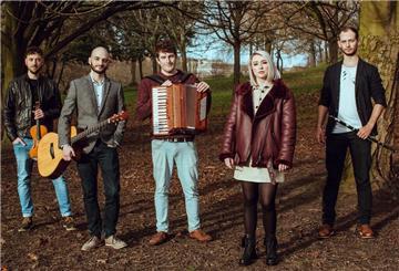 Band Fourth Moon