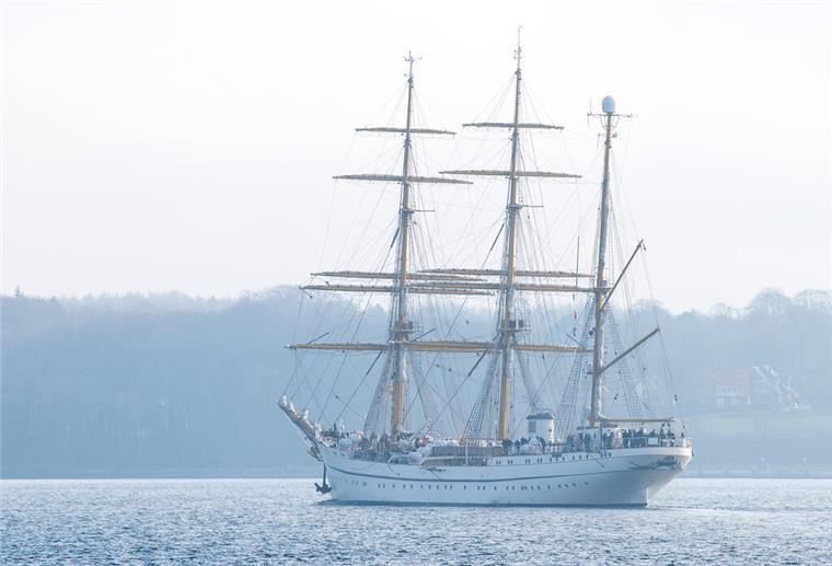 „Gorch Fock“ kehrt nach Ausbildungsreise in Heimathafen in Kiel zurück Das Marine-Segelschulschiff «Gorch Fock»