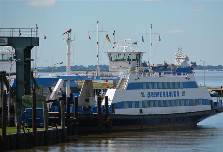 Bremerhaven: Weserfähren sind im Januar in der Werft Die Fähre "Bremerhaven".