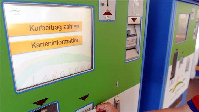 Wofür Gästebeiträge in Niedersachsen genutzt werden Mit den Gästebeiträgen werden etwa der Strand- und Wattrettungsdienst an der Küste finanziert.