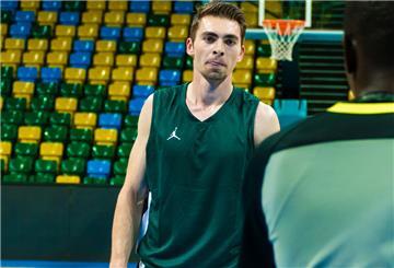 Mit den Tigers BBC aus Kigali schaffte es Adrian Breitlauch in die Playoffs. Dort war im Halbfinale Endstation.
