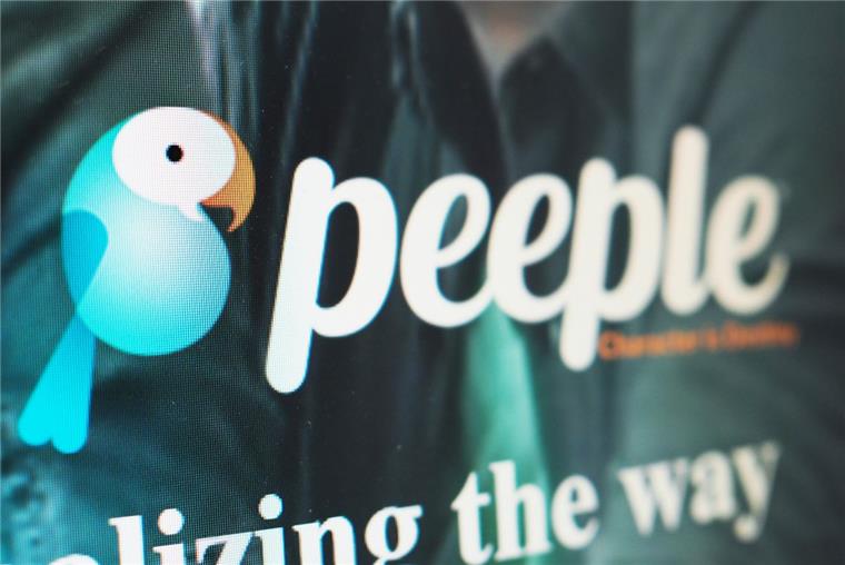 Diese App sagt, was andere über dich denken Mit der App Peeple können Menschen wie Hotels oder Restaurants bewertet werden.