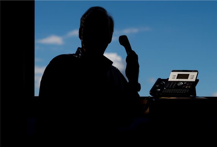 Mit der Aussicht auf 83 700 Euro haben gerissene Betrüger in den vergangenen Tagen einen 63-jährigen Heeslinger erfolgreich geködert. Das berichtet die Polizei (Symbolbild). 
