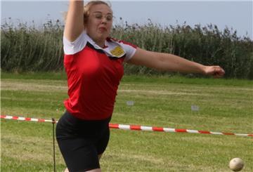 Mit der Hollandkugel erzielte Mareile Folkens vom KBV Waddens mit zehn Würfen 738,10 Meter und wurde bei den Frauen Zweite.