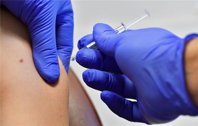 Zeven: Der Grippe-Impfstoff wird knapp Mit der kalten Jahreszeit steigt die Zahl der Grippe-Fälle. Da kann eine Grippeschutzimpfung schon sinnvoll sein.