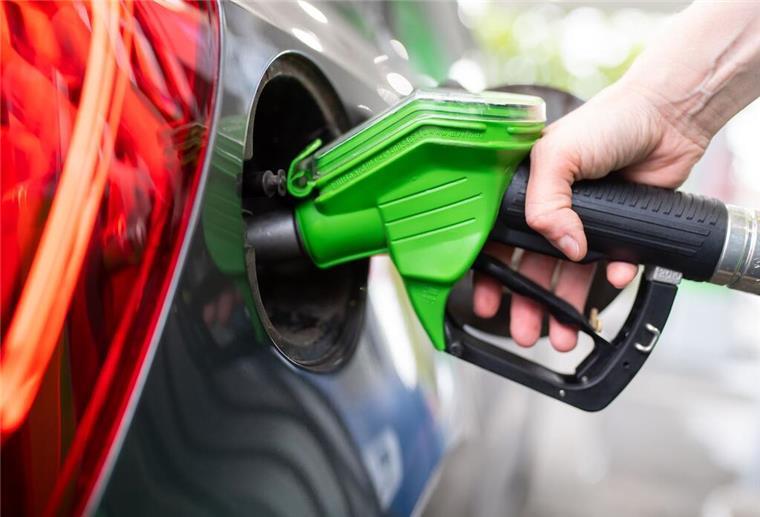 günstigste Tankstelle im Umkreis finden
aktuelle Benzinpreise nach Postleitzahl
wo kann man heute billig tanken
Live-Spritpreise in meiner Nähe
billig tanken mit Umkreissuche