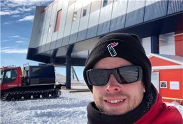 Mit der „Polarstern“ ist Philipp Schütt in die Antarktis gefahren und hat die Versorgung für die Neumayer-Station entladen.