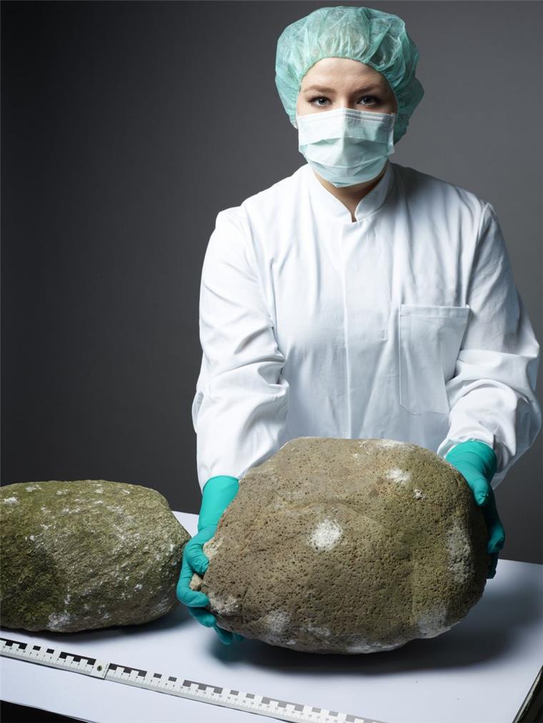 Mit diesen Feldsteinen wollten die Täter die Polizei abschütteln.