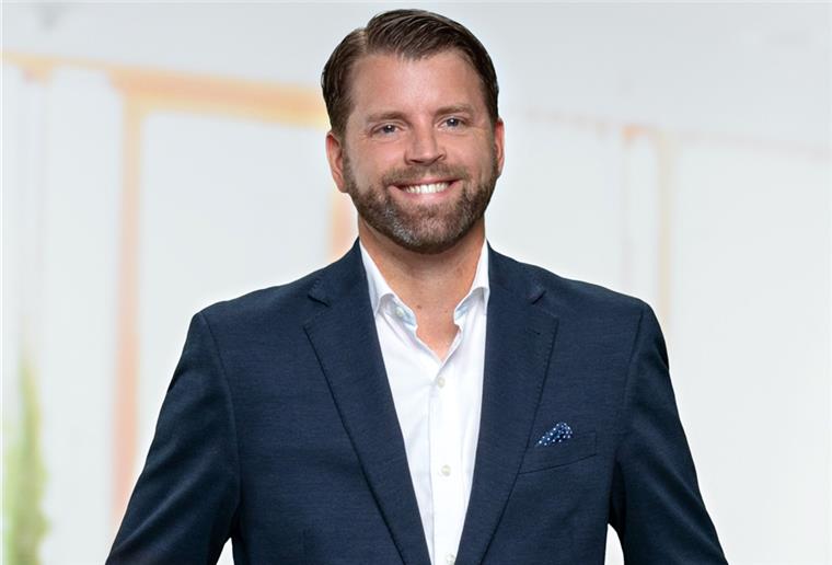 Im Interview: Immobilienmakler Jan Peters Beratung beim Hauskauf