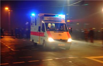 Mit einem Rettungswagen wurde der Mann ins Krankenhaus gebracht.