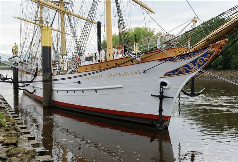 Bremen wirbt massiv um „Schulschiff Deutschland“ Mit einem umfassenden Hilfsangebot will der Senat den Trägerverein davon überzeugen, die „Schulschiff Deutschland" in Vegesack zu belassen.
