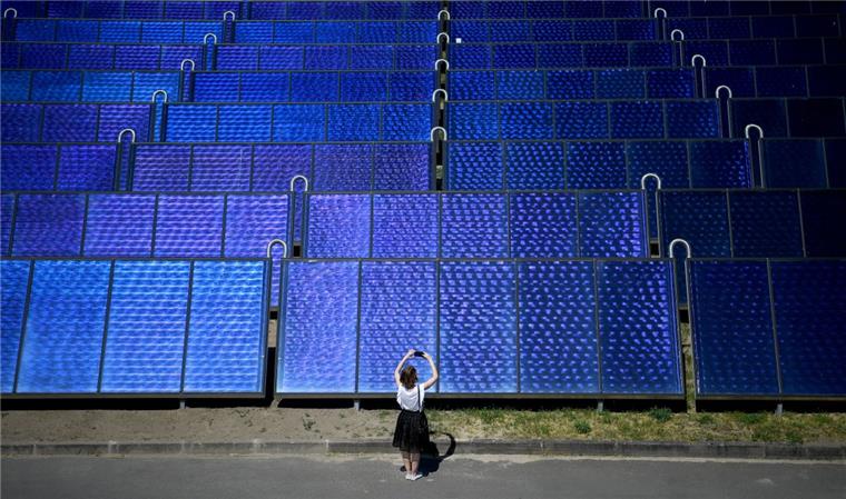 Mit einer Mischung aus Biomasseverbrennung, Solarthermie-Anlagen und Fotovoltaik-Flächen will die Stadt Geestland in dem Park Energie produzieren.