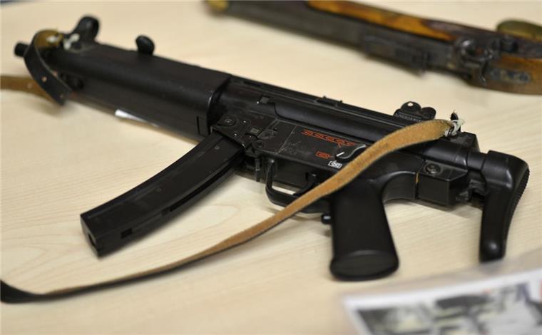 Unbekannte schießen mit Softair-Waffe auf Laden in Hagen Mit einer Softair-Waffe wurde auf einen Laden in Hagen (Landkreis Cuxhaven) geschossen.