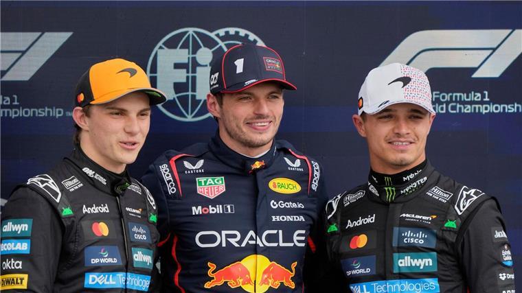 Verstappen stellt mit Superrunde Vettel-Bestmarke ein Mit einer Superrunde verwies Max Verstappen (M) die McLaren-Piloten auf die Plätze zwei und drei.
