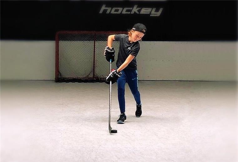 Elfjähriger Eishockey-Spieler aus Sievern von NHL-Scout entdeckt Till Ritzinger