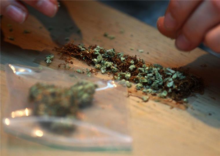 Überdosis "Haschbrownies": Feier in Darmstadt endet vorzeitig Mit Haschisch versetzte Kekse haben in Darmstadt Ermittlungen der Polizei ausgelöst.