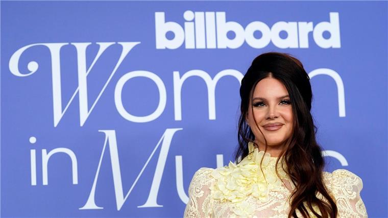 Lana Del Rey und Doja Cat sind Headliner bei Coachella Mit ihrem Song „Video Games“ wurde sie weltberühmt - zwölf Jahre später ist Lana Del Rey nicht mehr aus der Musikwelt wegzudenken. Nun führt sie das Line-up für das Coachella-Festival an.