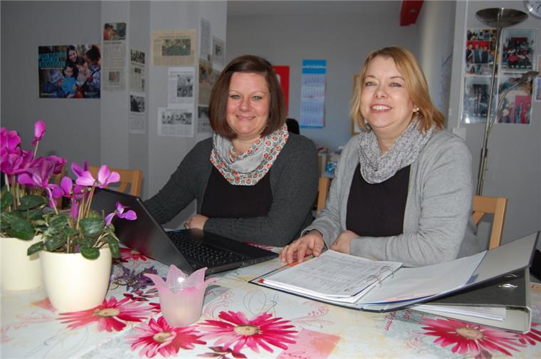 Zweite Integrationsbeauftragte in Hagen Mit Martina Hägermann (rechts) gibt es jetzt eine zweite Integrationsbeauftragte in der Gemeinde Hagen. Zusammen mit Daniela Plugge (links) betreut sie zurzeit 186 Asylanten aus neun verschiedenen Ländern.